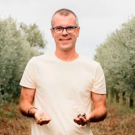 7d419cac-fd70-4c1b-adc7-458b02404492_francescfont 7d419cac-fd70-4c1b-adc7-458b02404492_francescfont